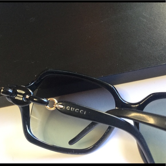 Gucci Accessories - GUCCI BLACK CRYSTAL ACCENT ARMS SUNGLASSES EUC